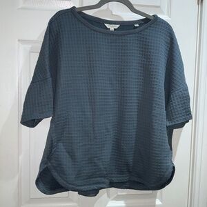Max Studio waffle weave dolman sleeve top Sz M curved hem front pockets